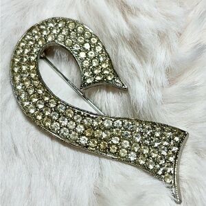 Vintage Rhinestone Flourish Motif Brooch